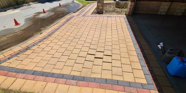 paver cleaning and cleaning in perth picc